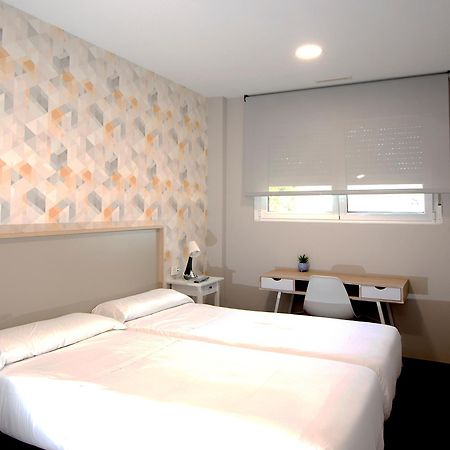 Pension Boutique Admera 圣地亚哥－德孔波斯特拉 外观 照片