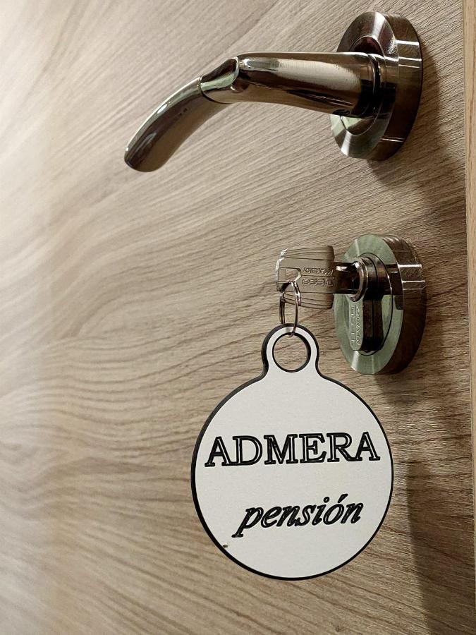Pension Boutique Admera 圣地亚哥－德孔波斯特拉 外观 照片