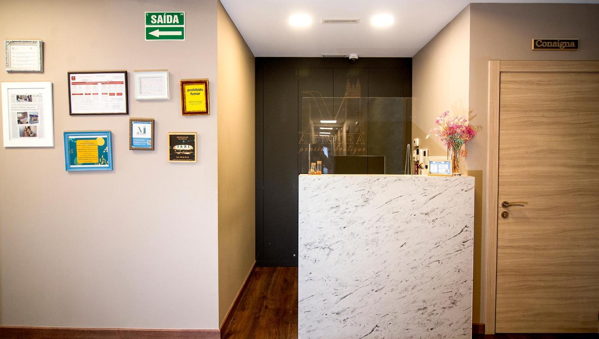 Pension Boutique Admera 圣地亚哥－德孔波斯特拉 外观 照片